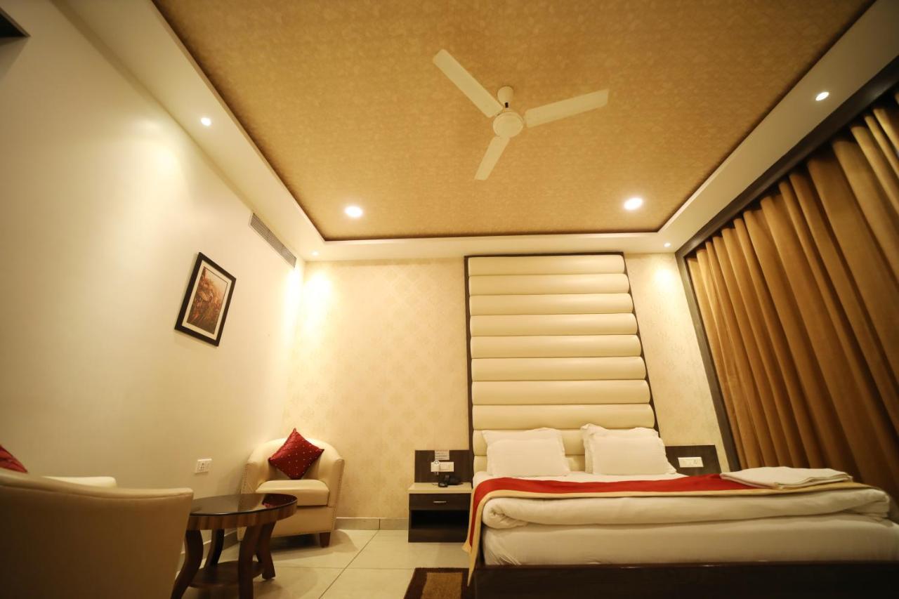 Hotel Panchsheel Ayodhya Экстерьер фото