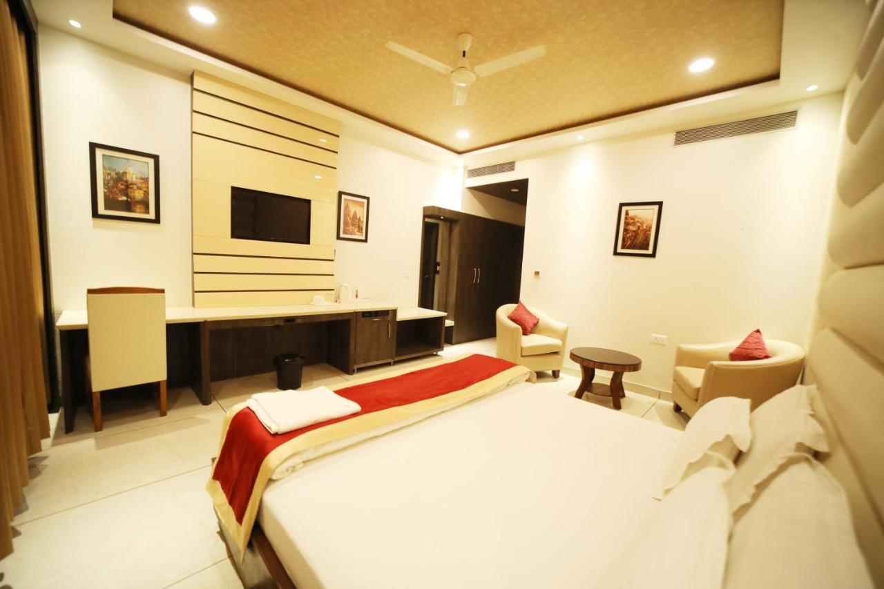 Hotel Panchsheel Ayodhya Экстерьер фото