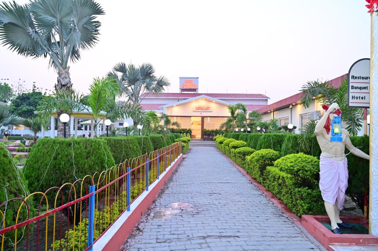 Hotel Panchsheel Ayodhya Экстерьер фото