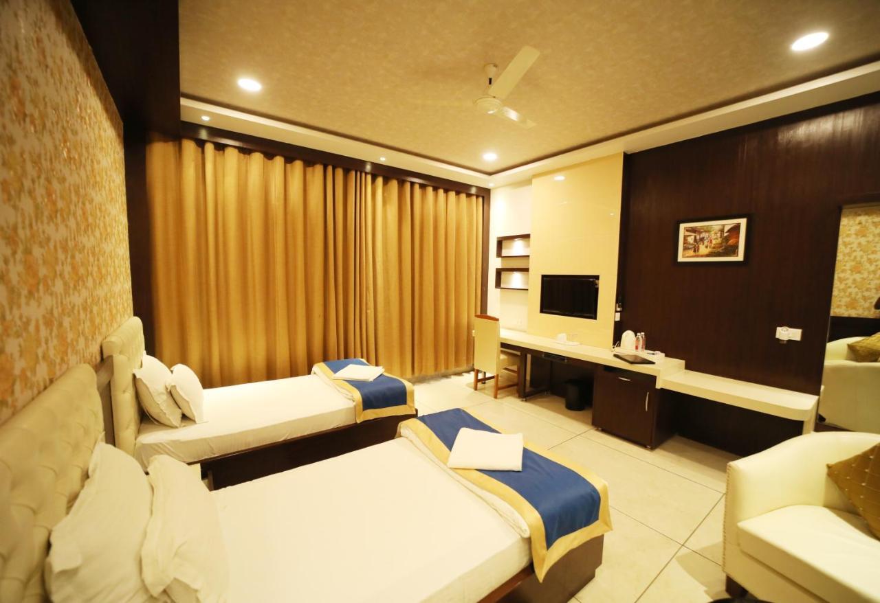 Hotel Panchsheel Ayodhya Экстерьер фото